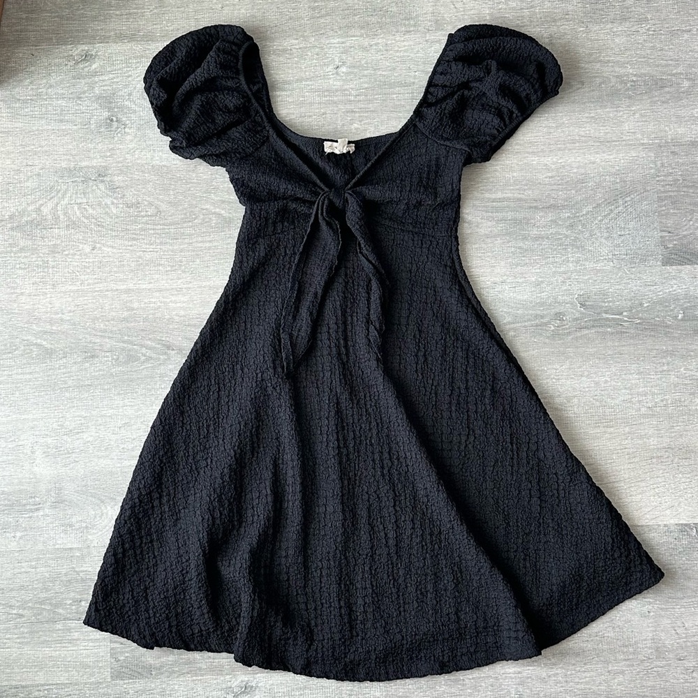 See You Monday Black Popcorn Textured Puff Sleeve Tie Front Mini Dress -Small